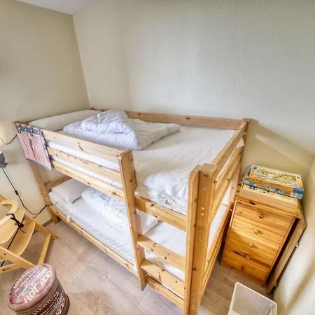 - Haus A, App 0a0401 *