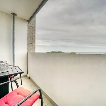 - Haus A, App 0a0401 Apartment *